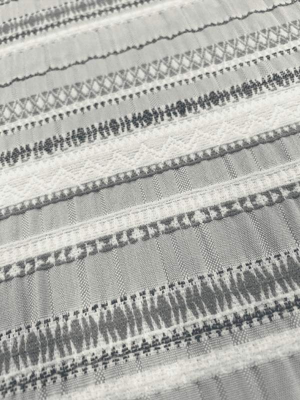 Tissu chenille irrégulier avec support ondulé